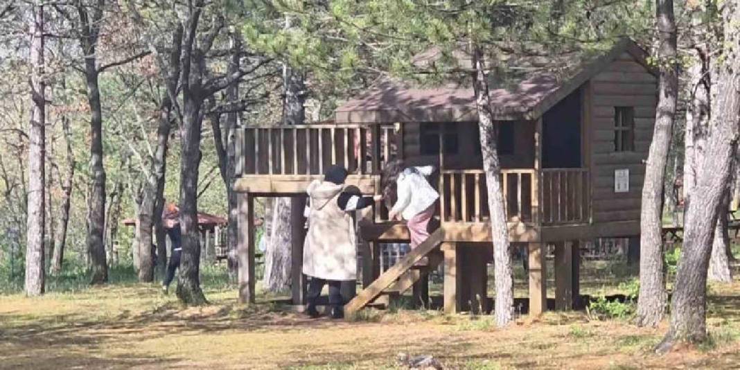 Yeşil ve maviyi buluşturan doğal cennet! Aileler ve fotoğrafçılar akın ediyor 3
